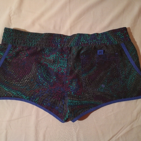 Hurley Shorts - Picture 2 of 2
